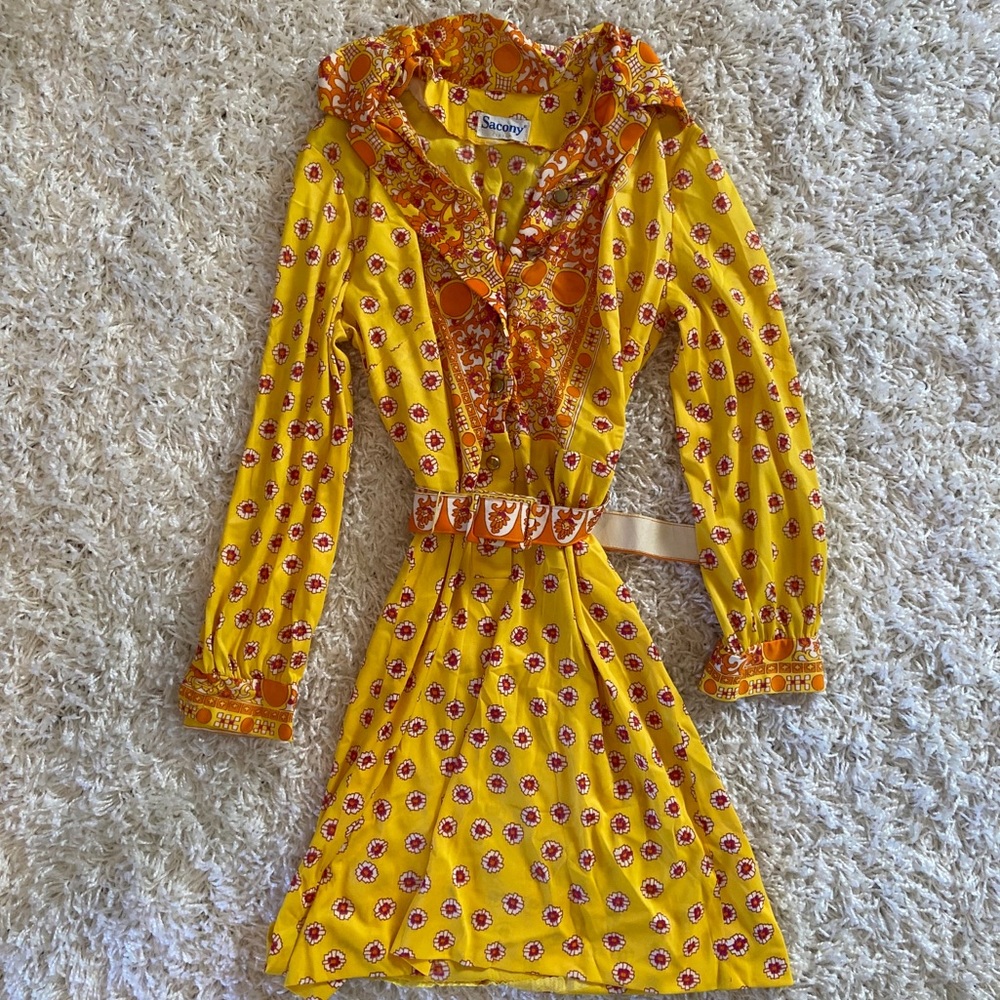 VINTAGE- printed and belted scarf dress